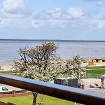 Große Ferienwohnung 8 im Haus Seeluft mit drei Balkonen und Meerblick
