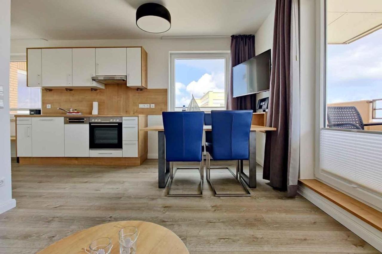 Große 8 Im Haus Seeluft Mit Drei Balkonen Und Meerblick Cuxhaven