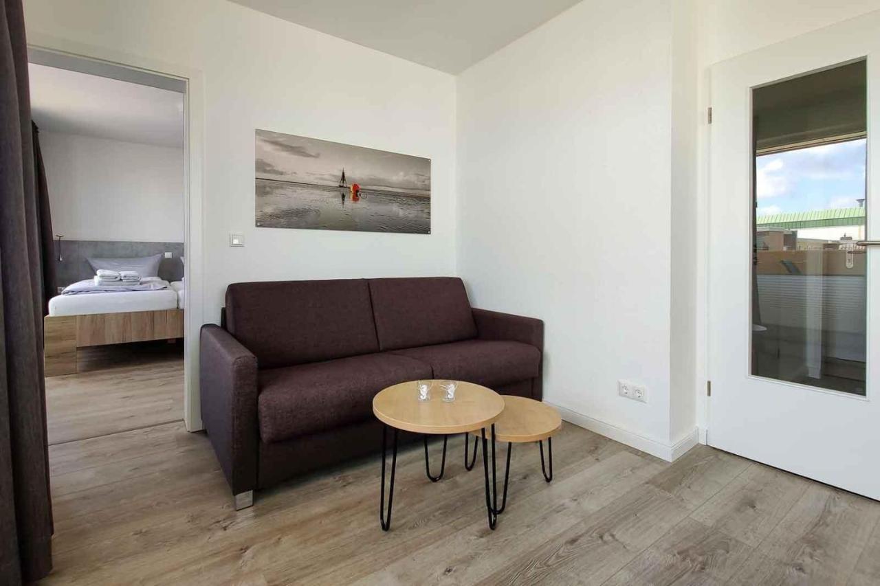 Große 8 Im Haus Seeluft Mit Drei Balkonen Und Meerblick Cuxhaven