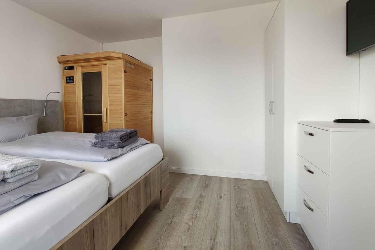 Große 8 Im Haus Seeluft Mit Drei Balkonen Und Meerblick * Cuxhaven