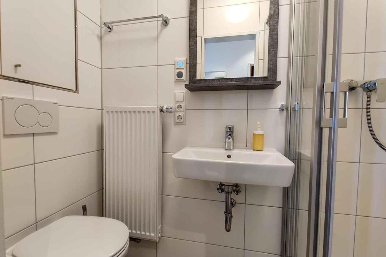 Große 8 Im Haus Seeluft Mit Drei Balkonen Und Meerblick Apartment *
